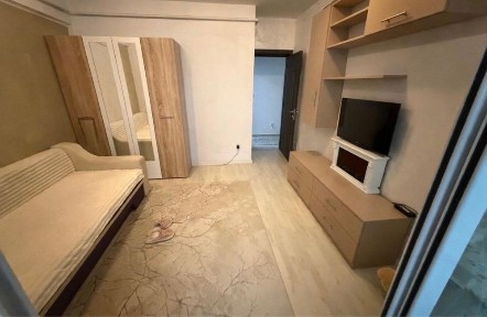 Proprietar - Ap. 2 camere - modern -Valea Adâncă.