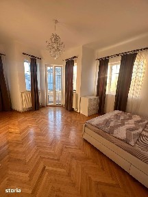 Peninsula 3 camere 84 mp pret 160.000 euro