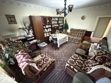 Apartament 3 camere zona Inel 1 - Institutul de Marină cu Centrala