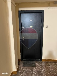Apartament 3 camere decomandat Piața Rogerius