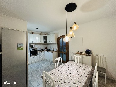Apartament de vânzare - 120 mp utili, pod amenajat, garaj - SubArini