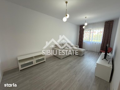 Apartament de închiriat, 2 camere decomandate, cu balcon si parcare