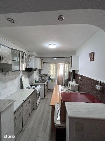 Apartament cu 2 camere decomandate