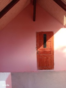 Casa cu etaj in sat Poiana-Braesti