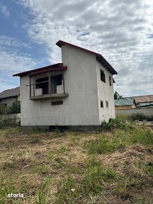 Casa vanzare la rosu Galati, Zona Arcasilor
