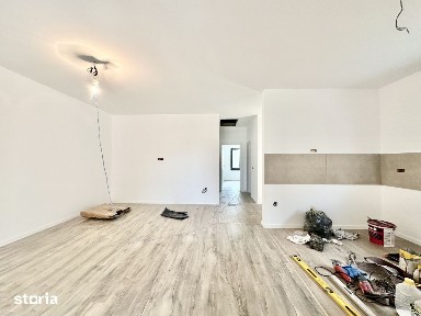 Duplex modern pe parter in Albina - 3 camere, 2 bai si teren generos