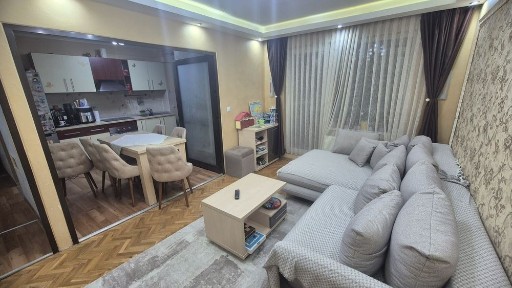 Apartament cu 3 camere - Etaj 1 - Central Sânmartin - 107.000€ negociabil