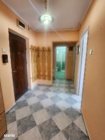 Decomandat 2 camere zona Bancii