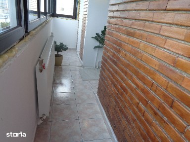 Apartament 2 camere decomandat, etaj intermediar - Spitalul Judetean