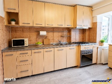 Apartament 3 camere decomandat, mobilat si utilat, Strada Toamnei, Cen