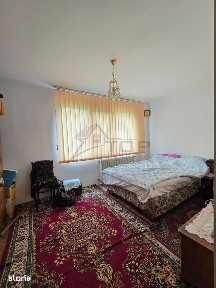 Etaj 2 - Dacia 2 camere decomandat, geam la baie, liber