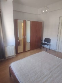 Moșiilor Pache Protopopescu ap.3 camere,et.4,centrala termica 500 de euro