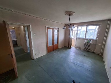 Apartament 3 camere, decomandat. Bloc reabilitat, loc de parcare. Drumul Taberei. Proprietar