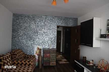inchiriez apartament 2 camere