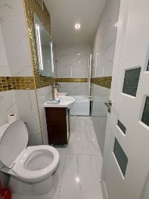 Urgent:Vand apartament 3 camere decomandate