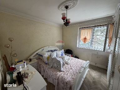 Apartament 3 camere etaj 3/4 SUD