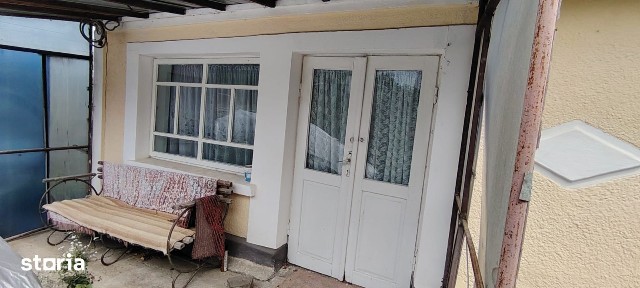 Casa locuibila in oras cu 1000mp teren