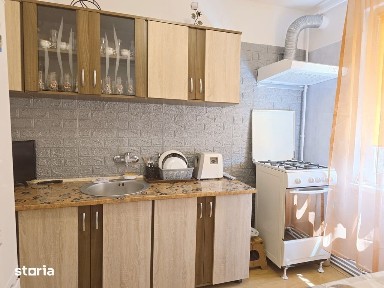 Garsoniera decomandata etaj 2 strada Octavian Goga cartierul Tracorul