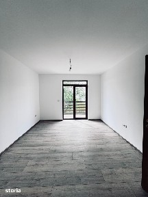 AV700 Duplex 5 camere, Chisoda, la asfalt, zona linistita, P+1E