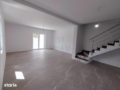 DUPLEX SPATIOS - ZONA CENTRALA - BALCON