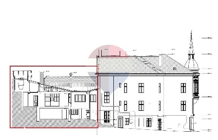 Corp de casă cu 9 camere de vânzare în zona Brasovul Vechi