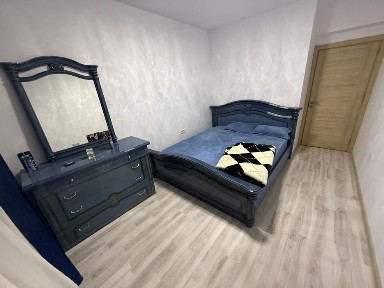 Vand apartament 3 camere decomandat