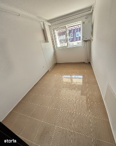Vand apartament 2 camere la mansarda Sanpetru Subcetate