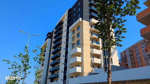 Apartament decomandat cu 4 camere + balcon, zona Bd.Metalurgiei
