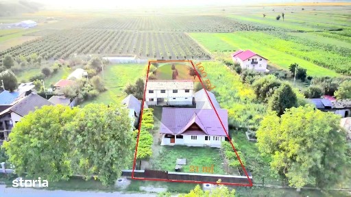 Casă cu 3 camere și Hală de vânzare