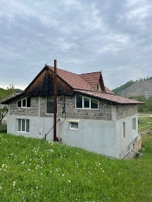 Casa de vânzare