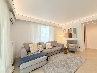 Apartament 3 camere de închiriat - Cortina Nord
