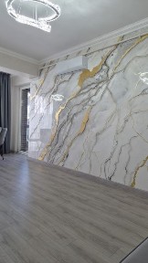 Vând apartament cu trei camere în bloc nou mobilat si utilat
