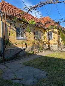 Casa familiala în Vadu Crisului