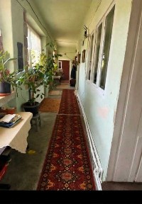 Casa cu teren de vanzare cu 3 camere, bucatarie, baie