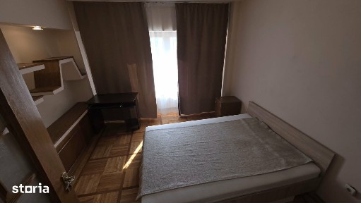 Apartament 3 camere, CENTRAL -,INDEPENDENTEI - UMF