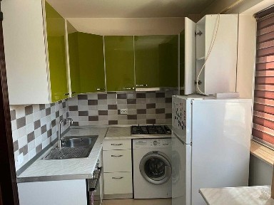 apartament de inchiriat doua camere decomandatIasi zona centrala (Palas)