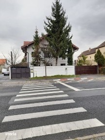 Inchiriez casa 3 camere, zona Sub Arini- scoala militara.