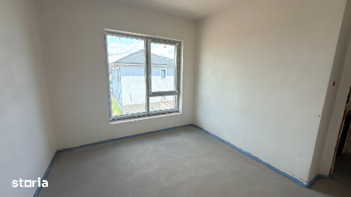 Casa moderna 4 camere + 300mp teren Sura Mică