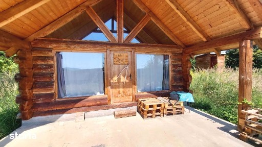 Cabana + 933mp teren zona Sura Mare