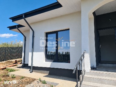 Casa in VOROVEȘTI, 4 camere, 87 mp utili, 15 mp terasa, incalzire in