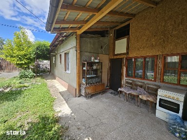Casa Intre Lacuri, teren 321 mp, cu potential mare!