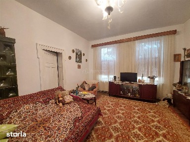Doua corpuri de CASA, teren 228 mp, zona Gării, Buzau
