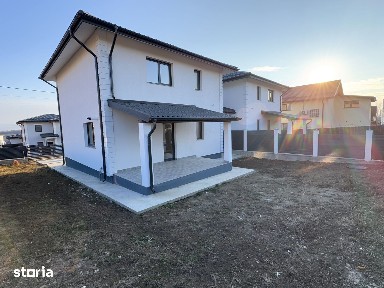 MAGAZIE! Incalz in pard! Vila 4 camere Valea Adanca (Miroslava)