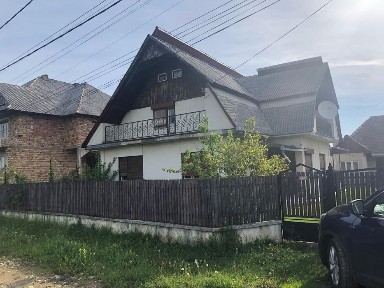 Casa de vanzare în Crucisor