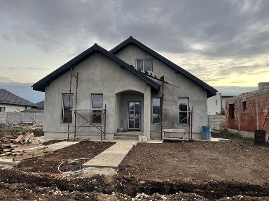 Casa de Vanzare P+M