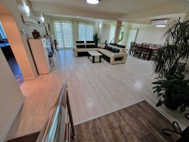 Vand casa Geamana, Bradu, 2500 mp teren