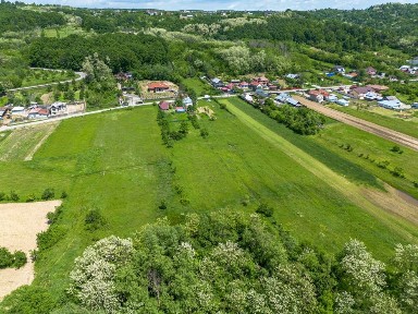 Vând casa +teren 3916mp Babana