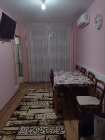 Închiriez apartament la Ared