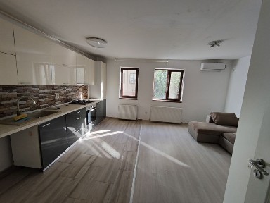 Vând apartament trei camere decomandat vedere la grădină + loc de parcare, centrală termică aer condiționat construcție 2018 Fundeni Dobroești