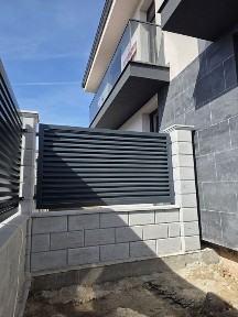 Vând 1/2 duplex Mosnita Veche